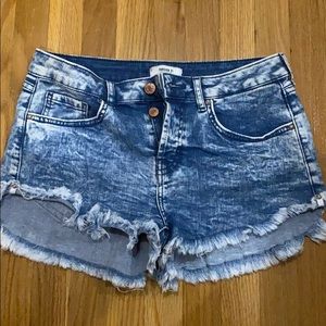 Denim cut-off shorts